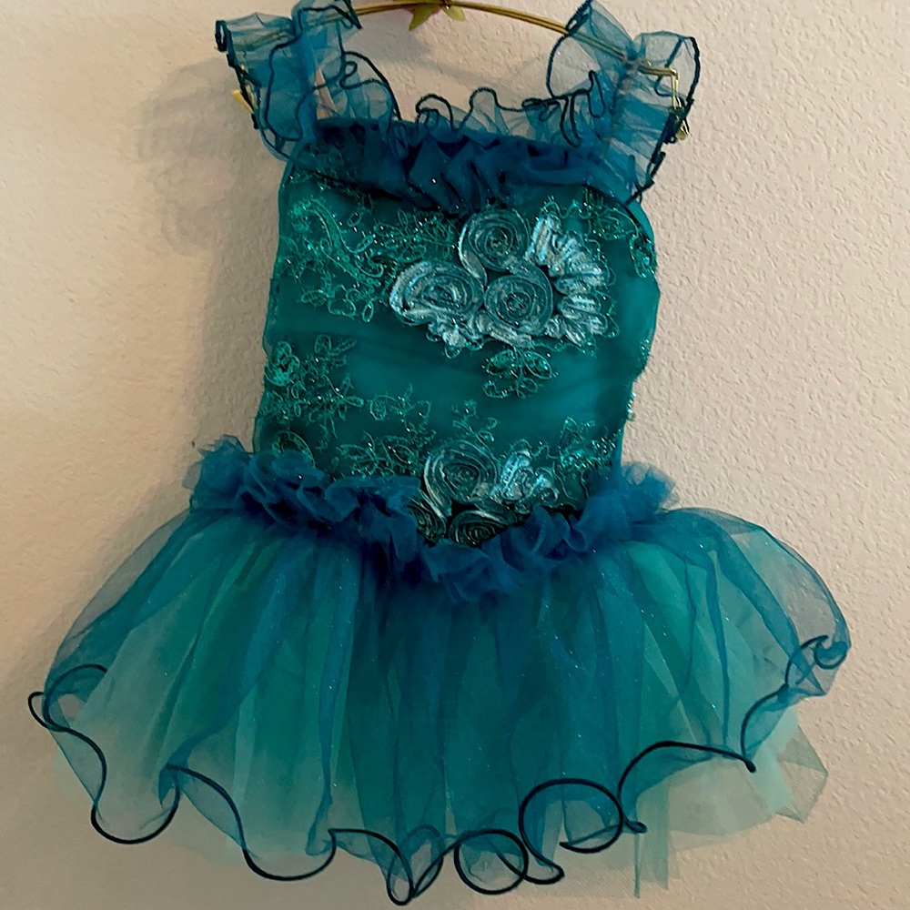 Ice skating ballet dress- Size XS (3-4 yrs)